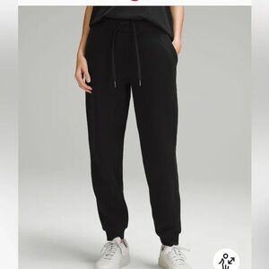 Lululemon Women's Black Scuba High-Rise Jogger Pants- size 14